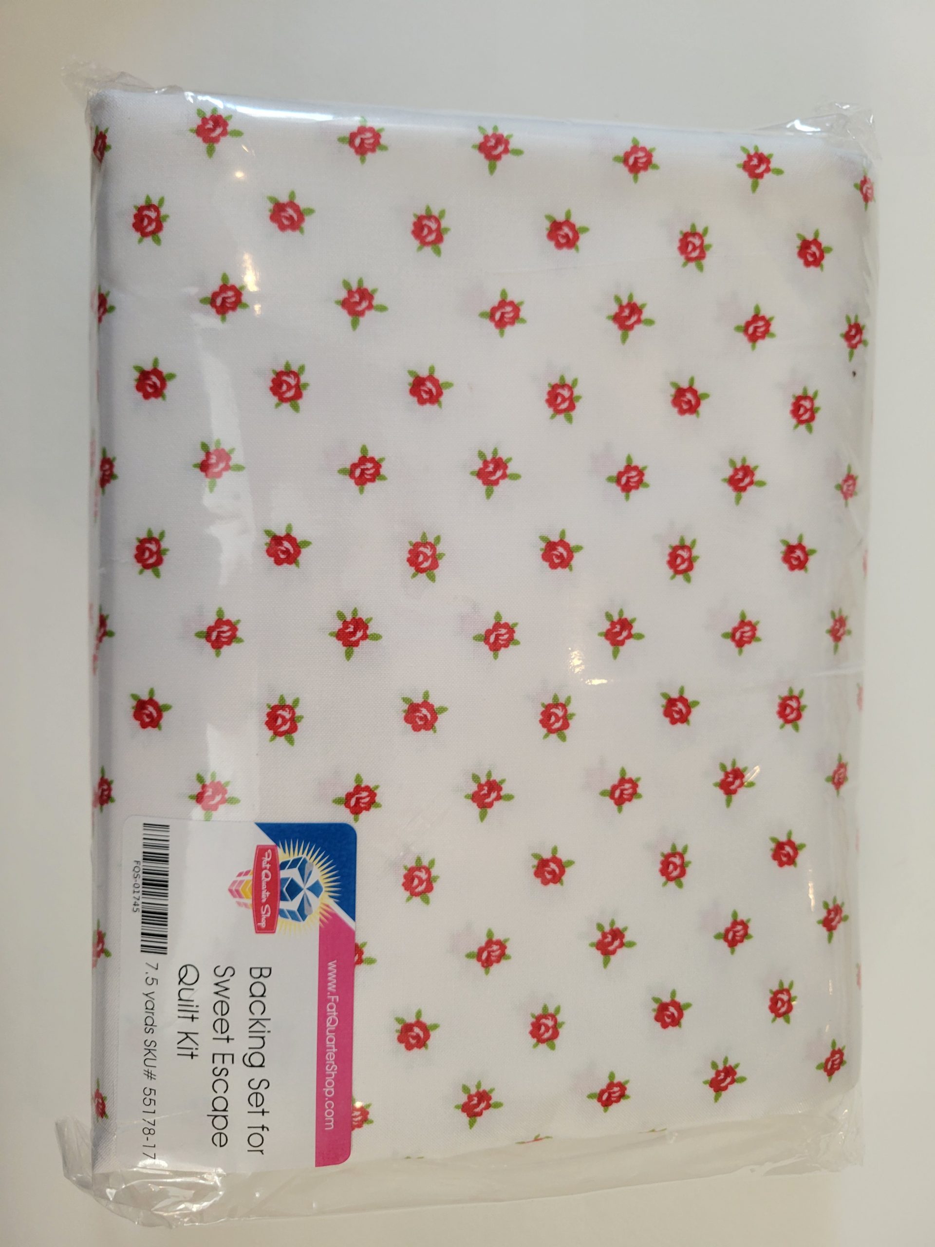 Red Roses on white background (7.5 Yards)