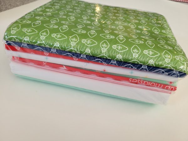 Assorted Christmas YARDAGE bundle (approx 8 yards)